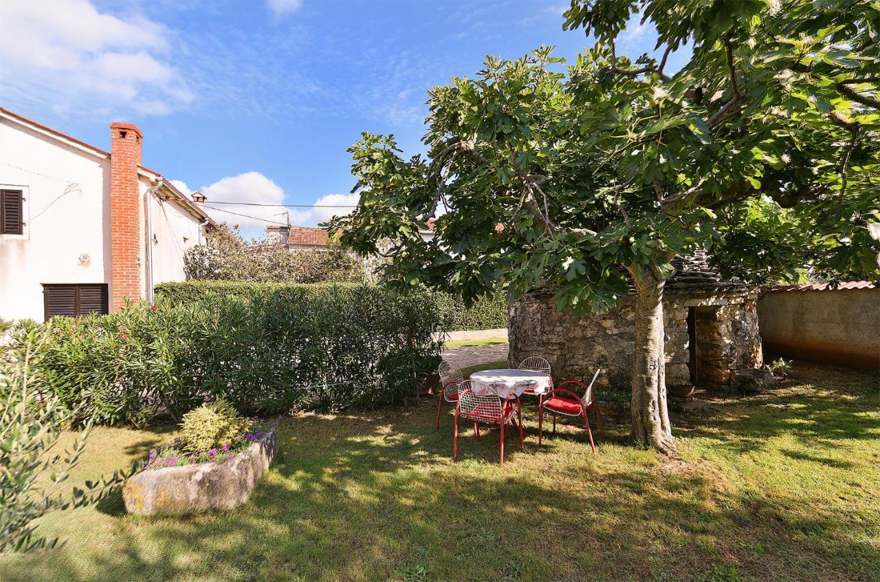 House Monteci 1378 Villa Galižana Dış mekan fotoğraf