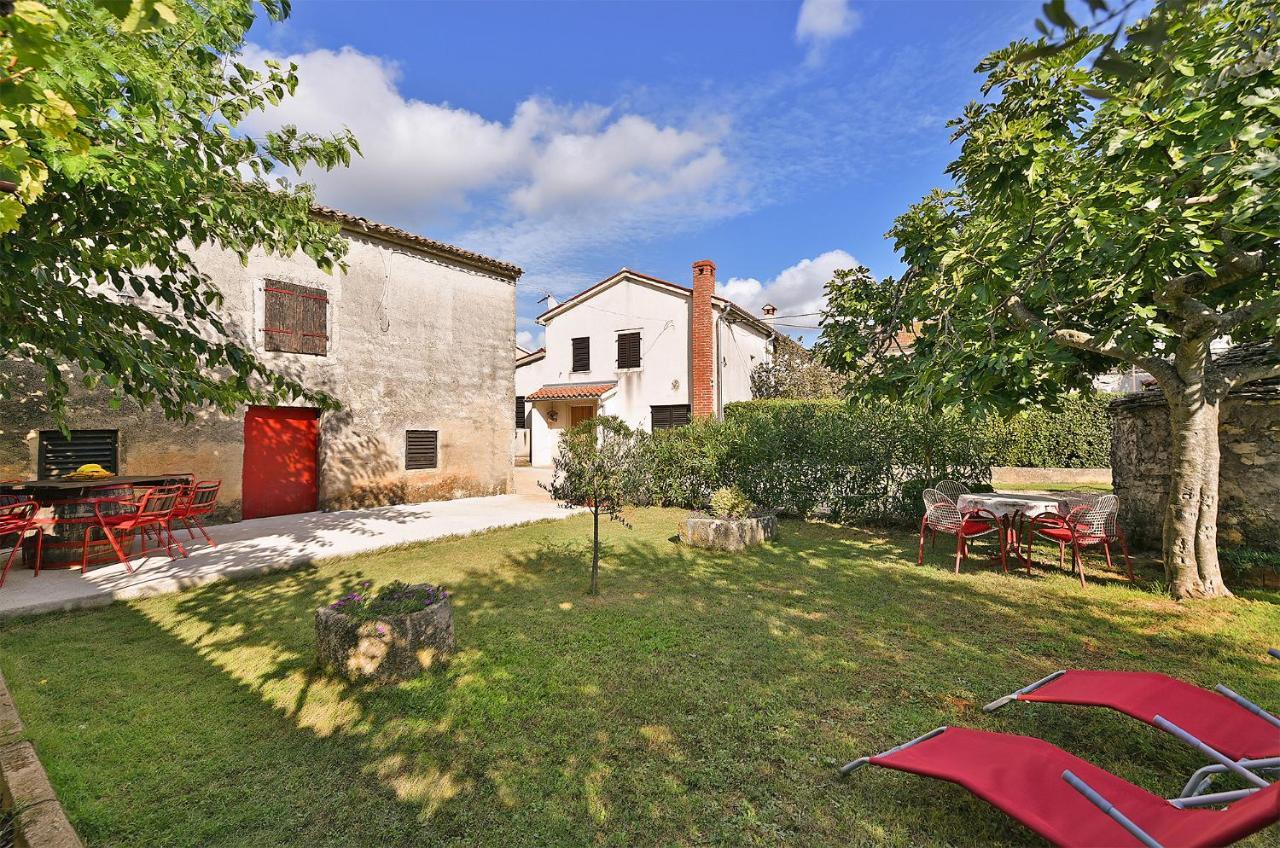 House Monteci 1378 Villa Galižana Dış mekan fotoğraf
